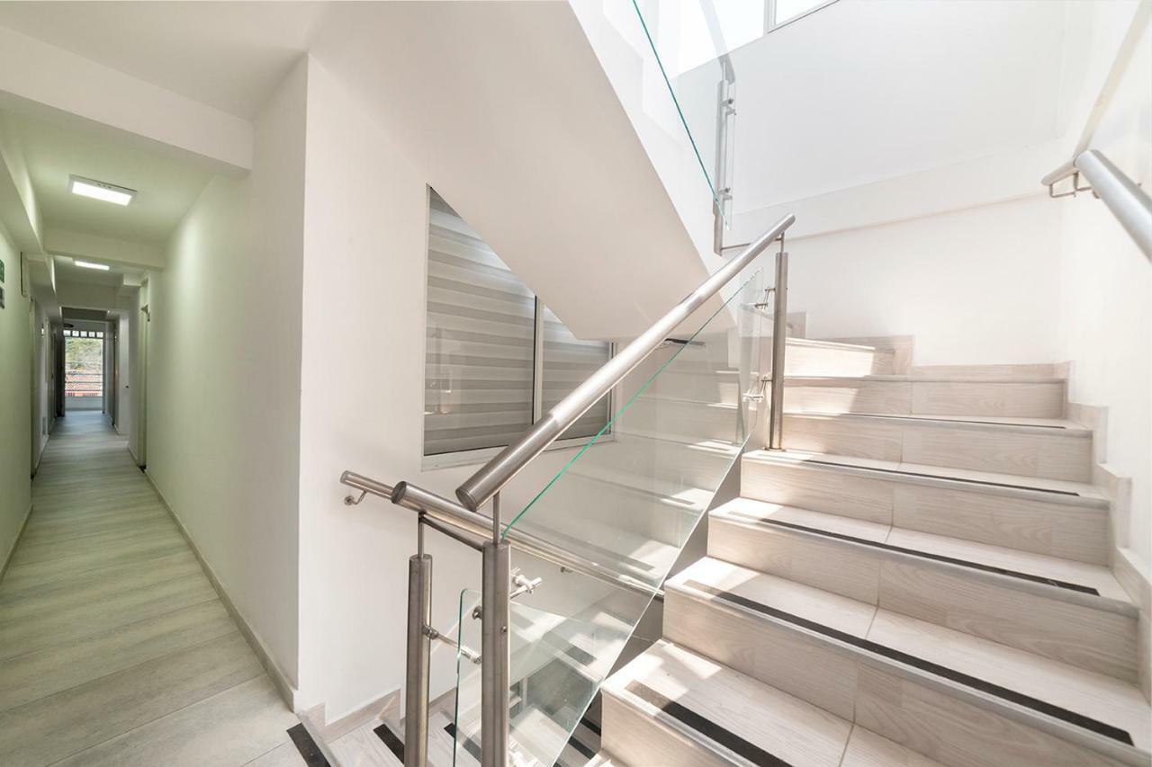 Hotel Green Park كالي المظهر الخارجي الصورة